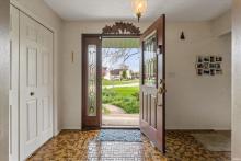 Gorgeous tiled entry