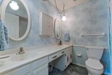 Family bath / beautiful tiled shower