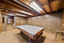 Basement recreation room