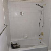 Owner Bath Tub