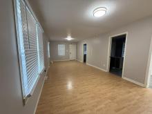 Living-Great room toward front door