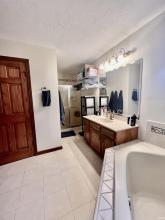 Owners Bath