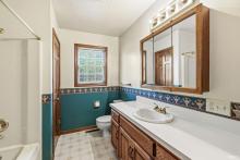 Full bathroom