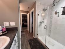 Owners Bath w/walk in shower