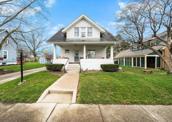 215 Alfred Exterior
