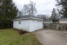 1.5 Car Garage