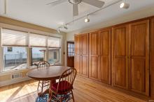 Eat - In Kitchen