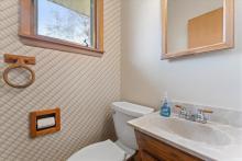 1/2 Bathroom
