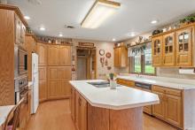 Island w/Electric Cook Top