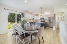 Eat-in Kitchen