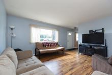 Spacious and Bright Front Room