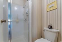 Separate shower/toilet room